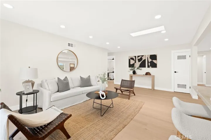2201 E Oakmont, Orange, California 92867
