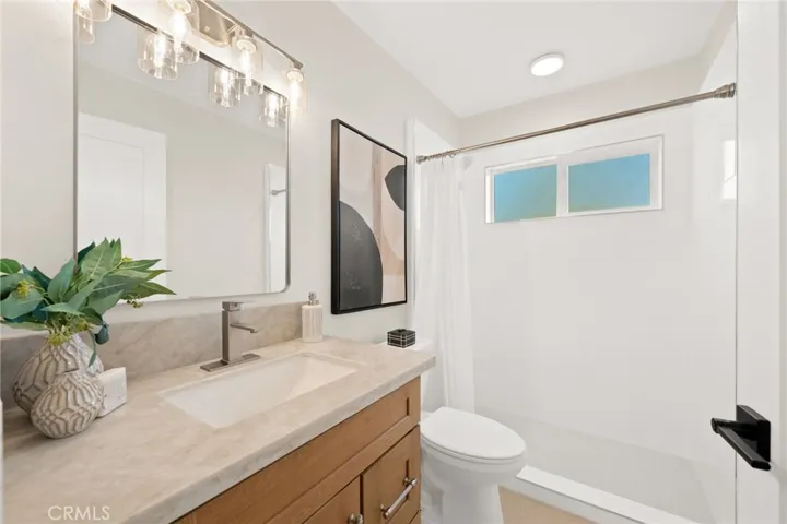 2201 E Oakmont, Orange, California 92867