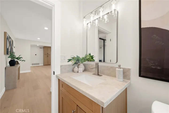 2201 E Oakmont, Orange, California 92867