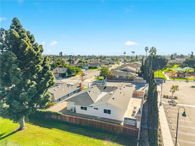 2201 E Oakmont, Orange, California 92867