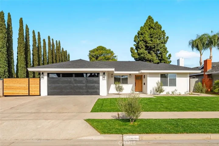 2201 E Oakmont, Orange, California 92867
