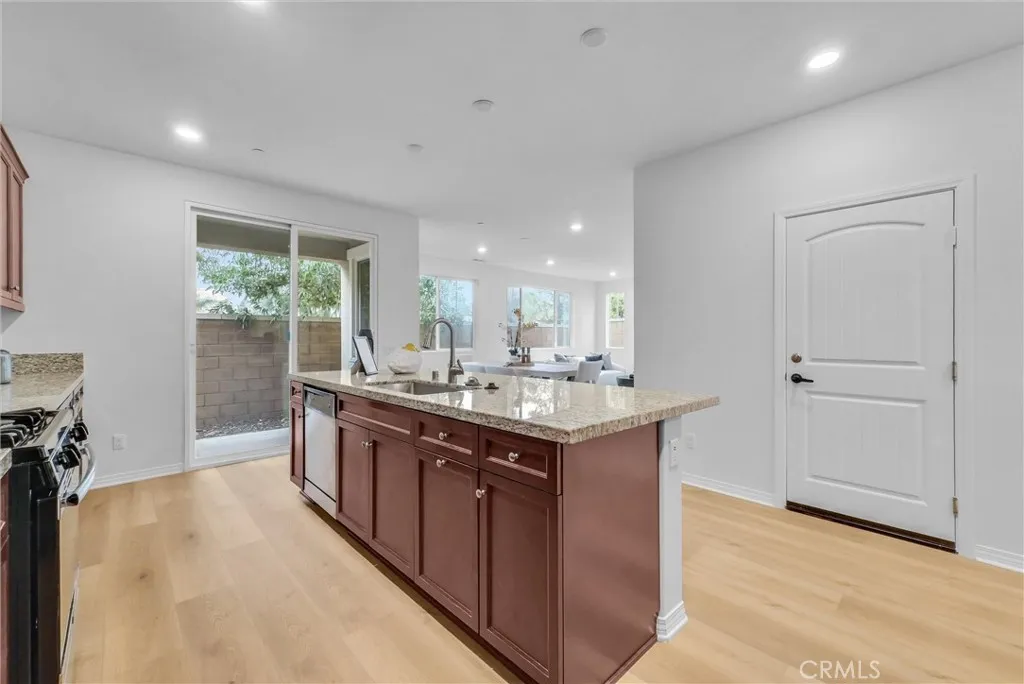 3226 E Mt Rainier Drive, Ontario, California 91762 home-pic-10