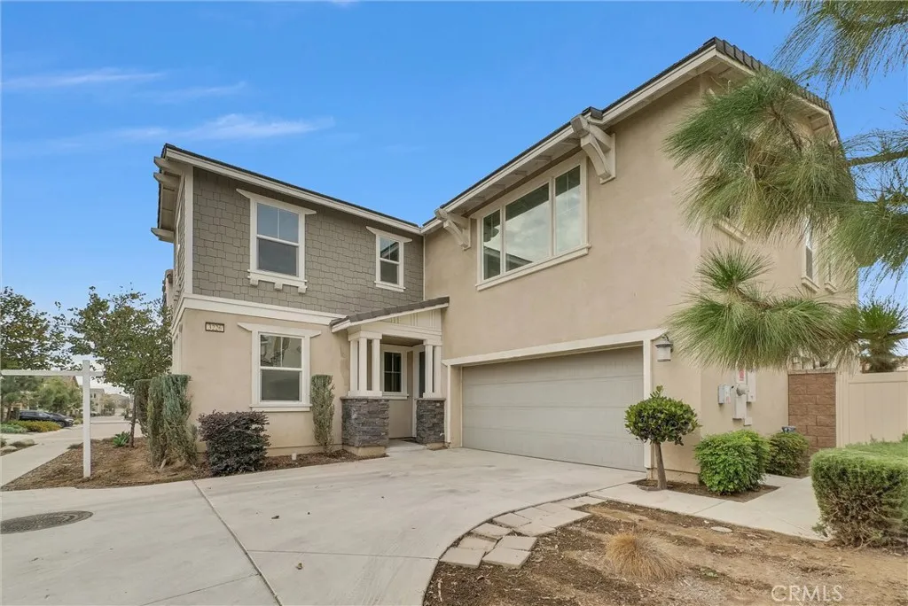 3226 E Mt Rainier Drive, Ontario, California 91762 home-pic-2