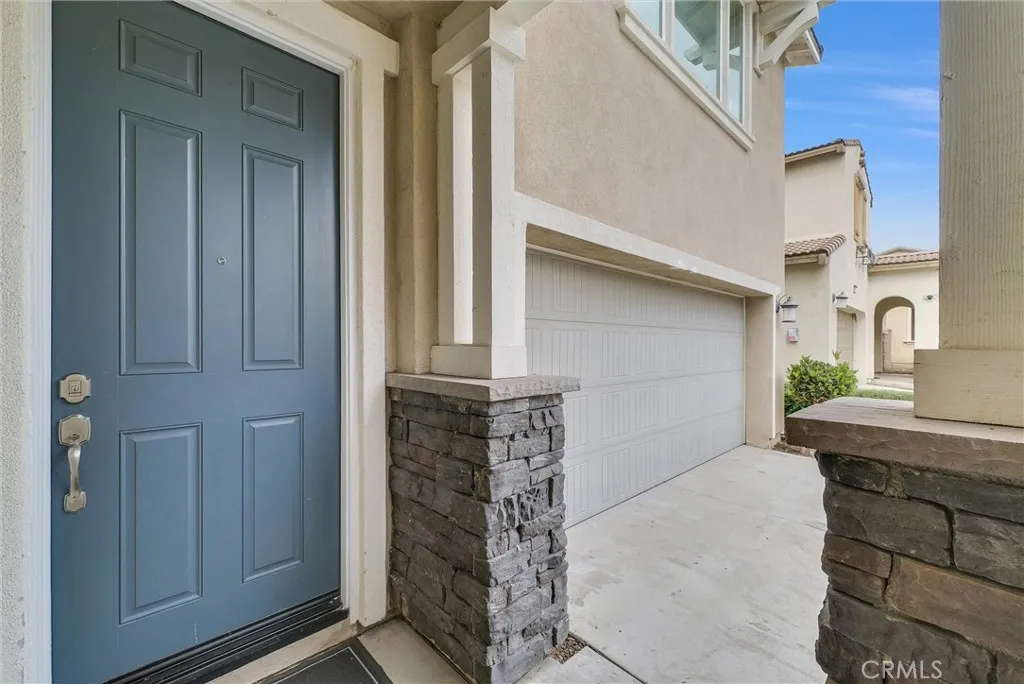 3226 E Mt Rainier Drive, Ontario, California 91762 home-pic-4