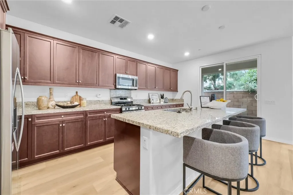 3226 E Mt Rainier Drive, Ontario, California 91762 home-pic-9