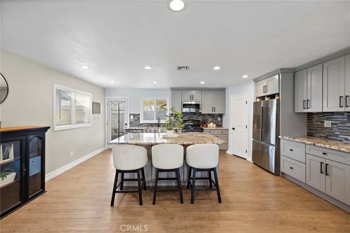 2844 S Cypress Point, Ontario, California 91761