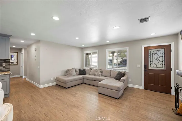 2844 S Cypress Point, Ontario, California 91761