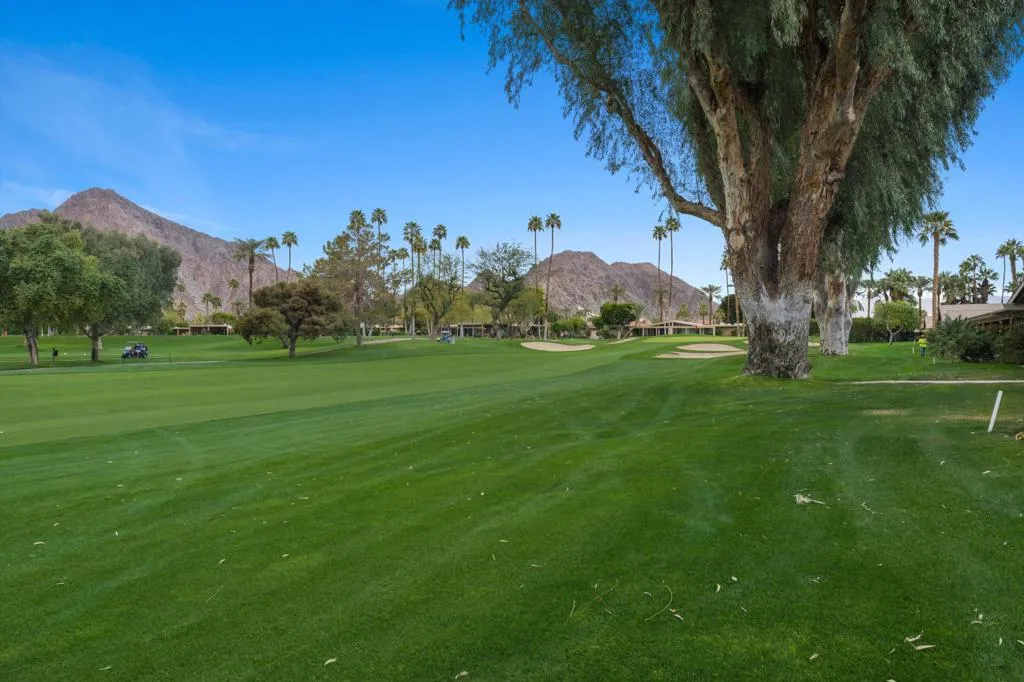 48915 Washington Street, La Quinta, California 92253 home-pic-10