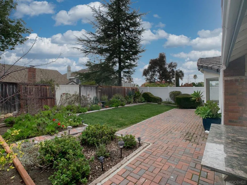 31352 Via Eduardo, Temecula, California 92592 home-pic-42