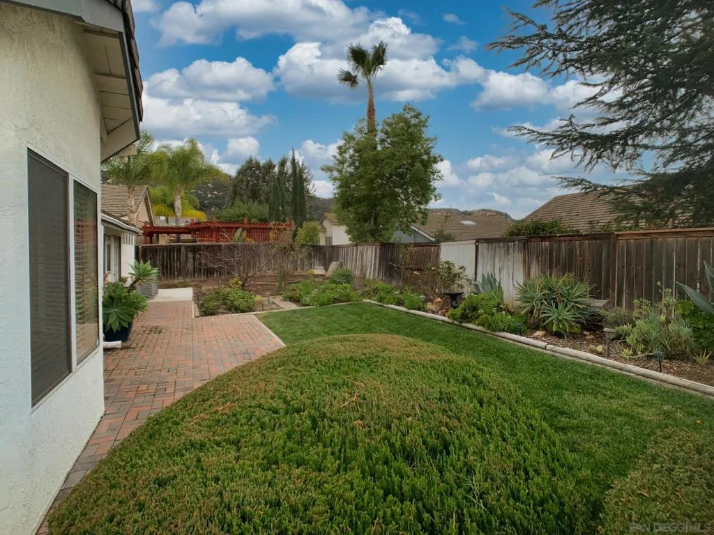 31352 Via Eduardo, Temecula, California 92592 home-pic-43