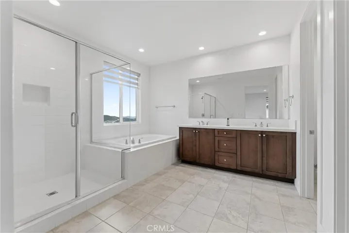 19038 Carranza, Saugus, California 91350