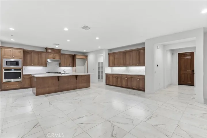 19038 Carranza, Saugus, California 91350