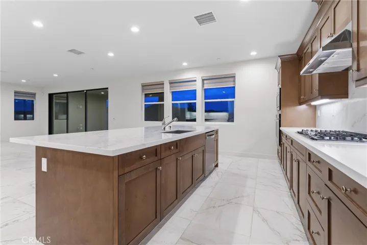 19038 Carranza, Saugus, California 91350