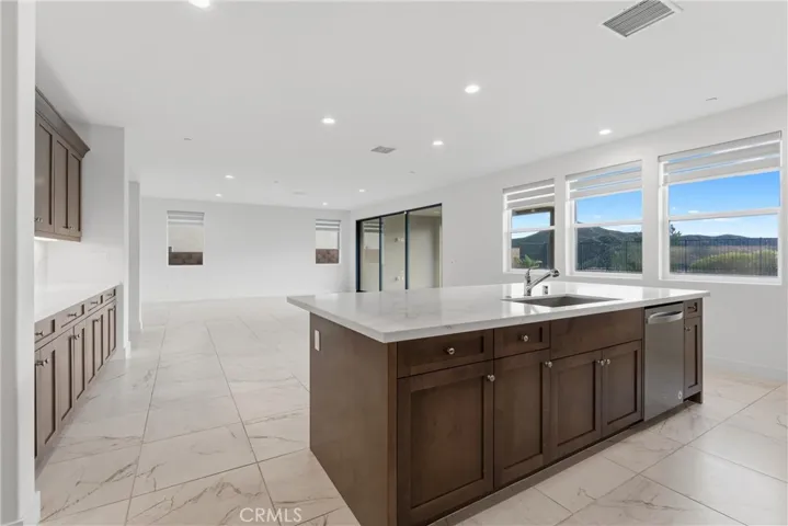 19038 Carranza, Saugus, California 91350