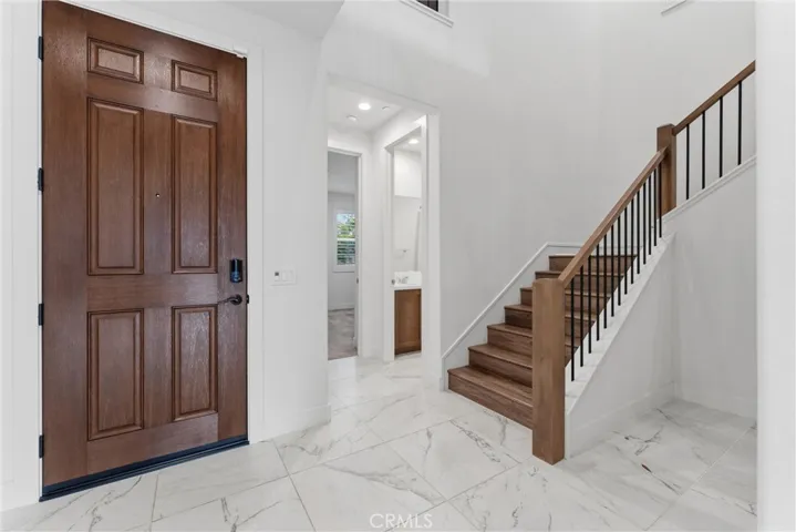19038 Carranza, Saugus, California 91350