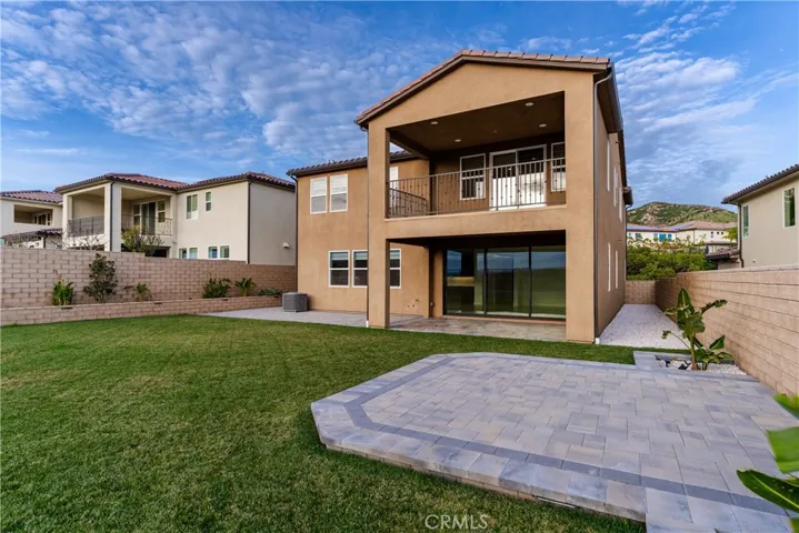 19038 Carranza, Saugus, California 91350