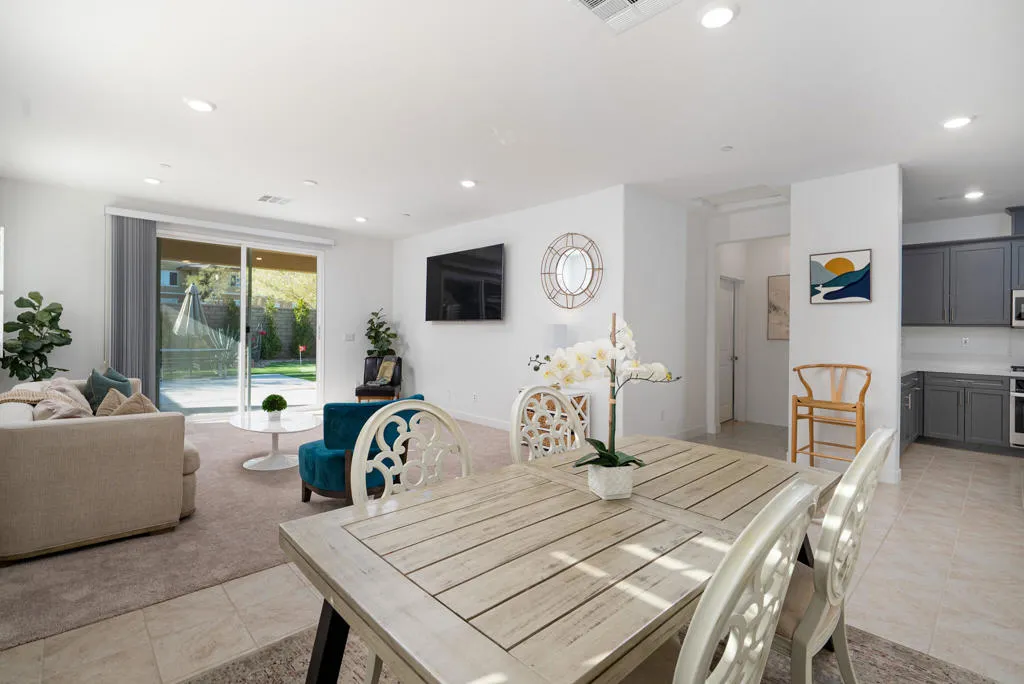 35425 Domani Drive, Palm Desert, California 92211 home-pic-10