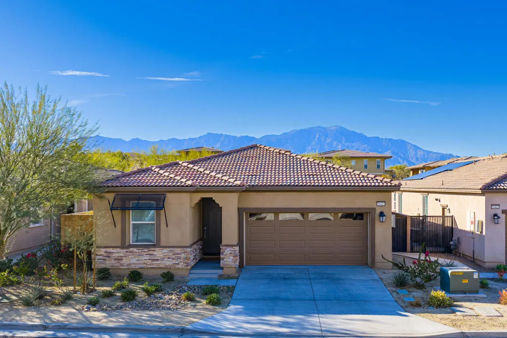 35425 Domani Drive, Palm Desert, California 92211 home-pic-4