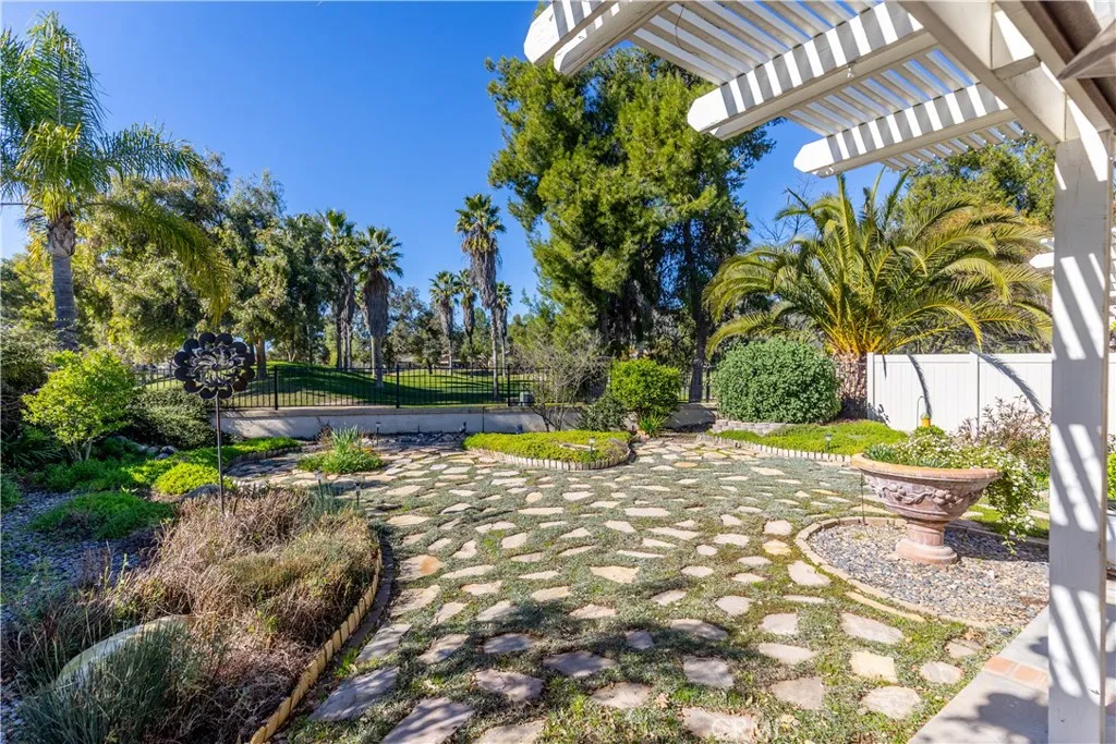 29313 Hidden Lake, Menifee, California 92584 home-pic-31