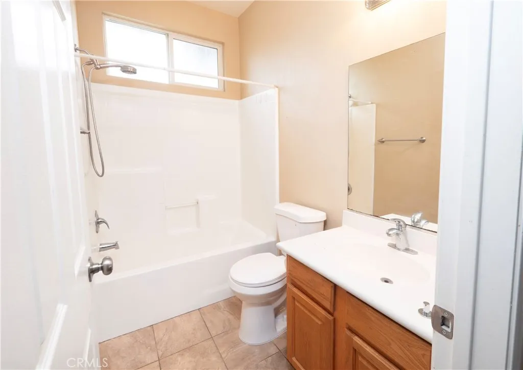 16414 Twinberry Court, Fontana, California 92336 home-pic-27
