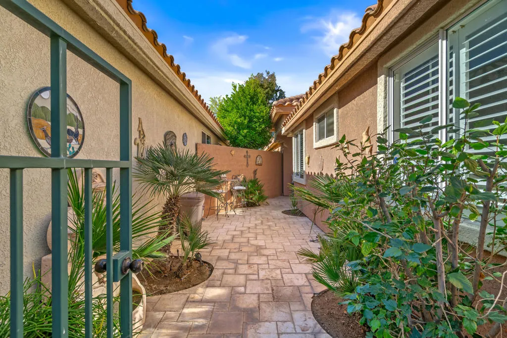 42591 Saladin Drive, Palm Desert, California 92211 home-pic-5