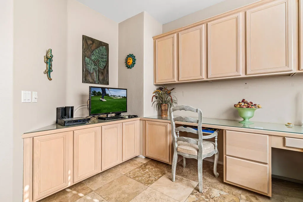 42591 Saladin Drive, Palm Desert, California 92211 home-pic-30