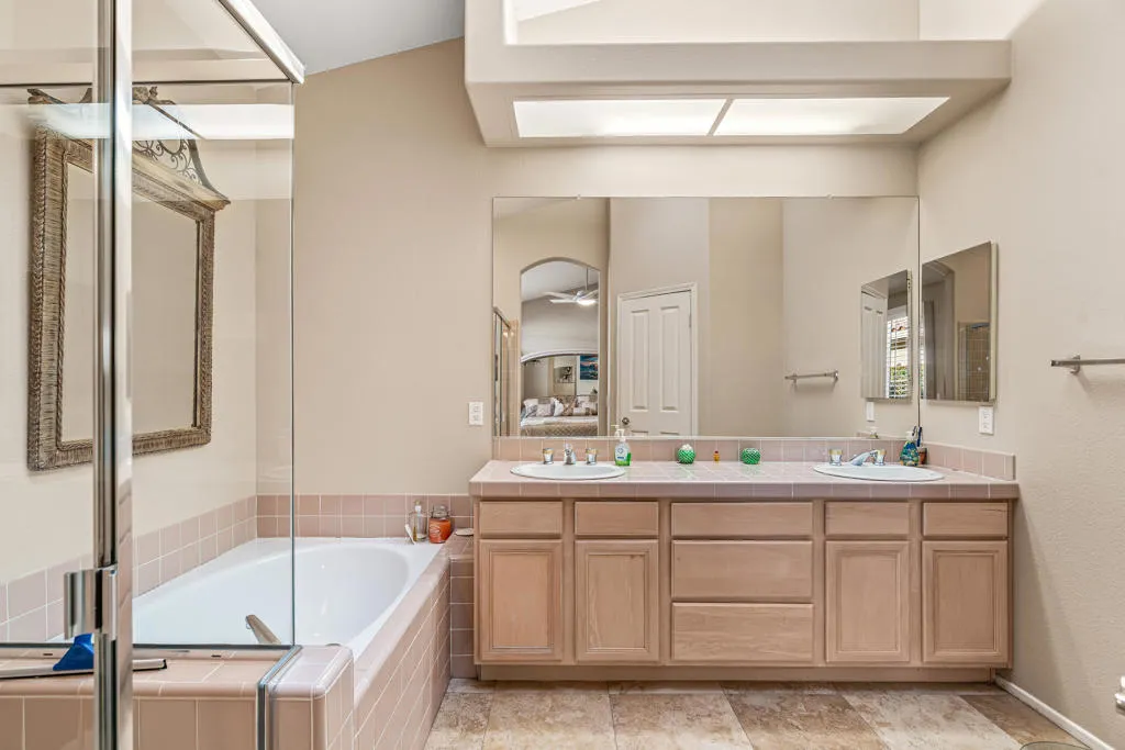 42591 Saladin Drive, Palm Desert, California 92211 home-pic-33