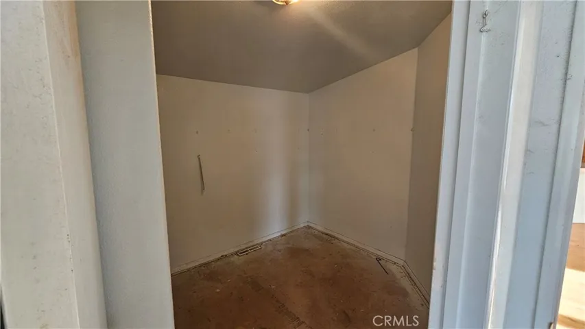 Walk in closet (primary bedroom)