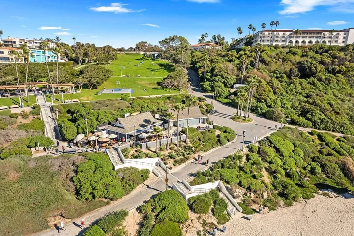 Young's Beach Shack. Casual cafe dining overlooking the beach!