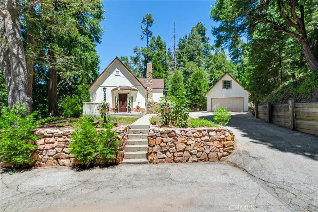 Parking area in front of the house