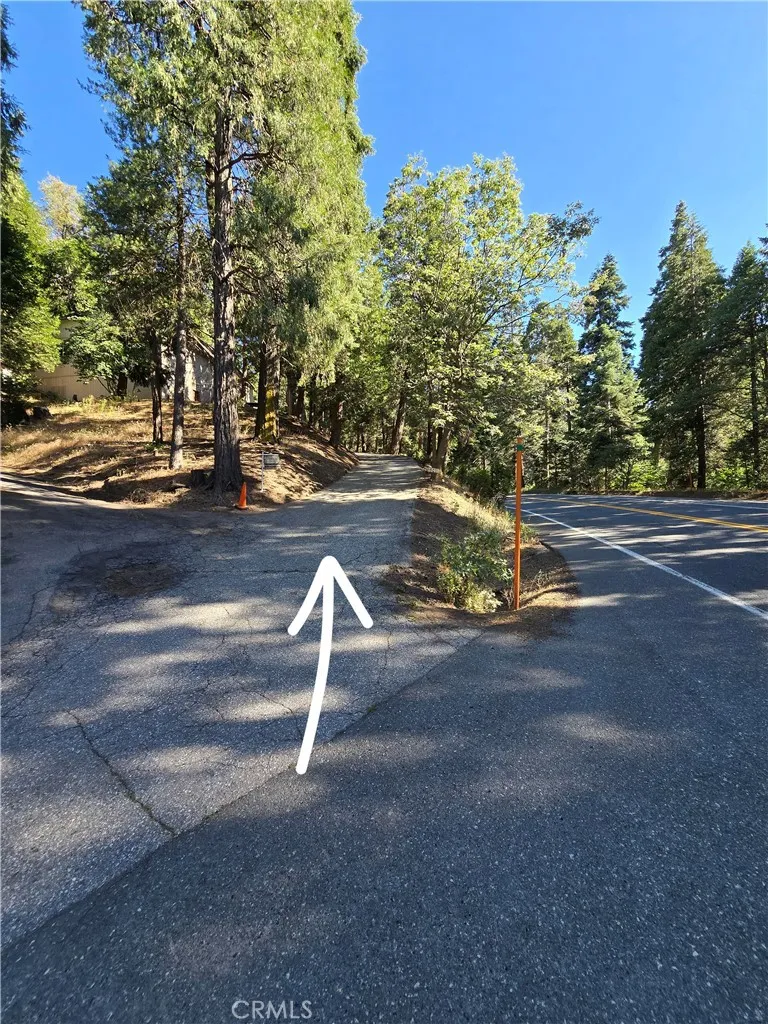 901 Ca-173, Lake Arrowhead, California 92352 home-pic-38