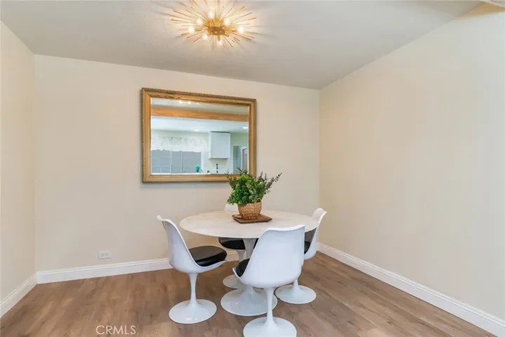 dining area in kitchen