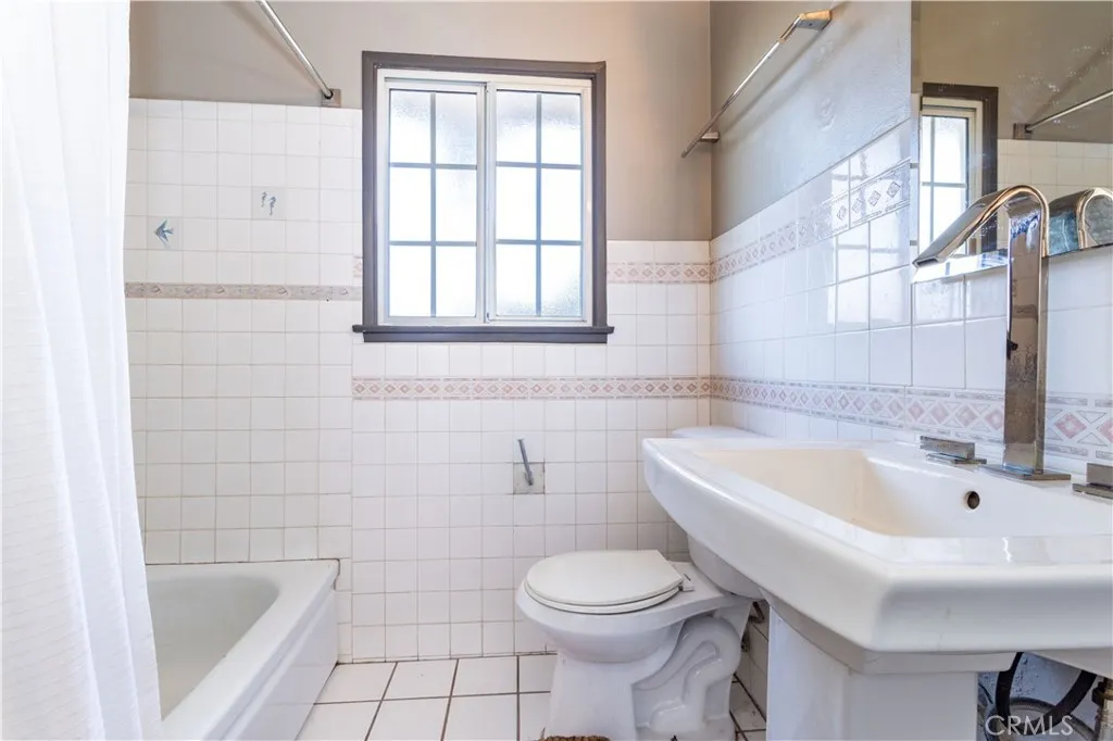 16728 Celtic, Granada Hills, California 91344 home-pic-21