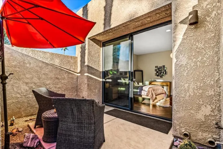 22-11 Vista Loma Dr-44