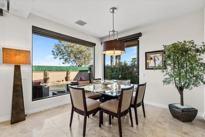 10-11 Vista Loma Dr-29