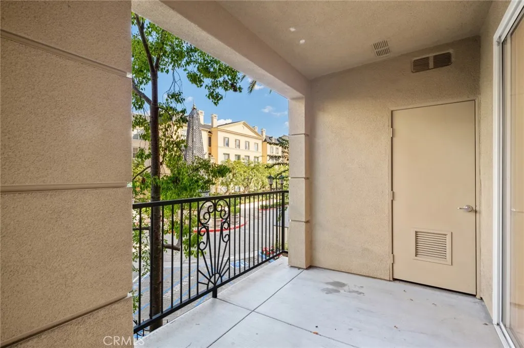 2202 Watermarke, Irvine, California 92612 home-pic-13