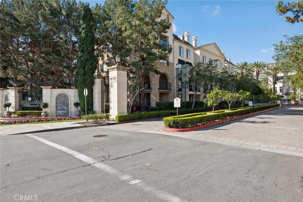 2202 Watermarke, Irvine, California 92612 home-pic-24