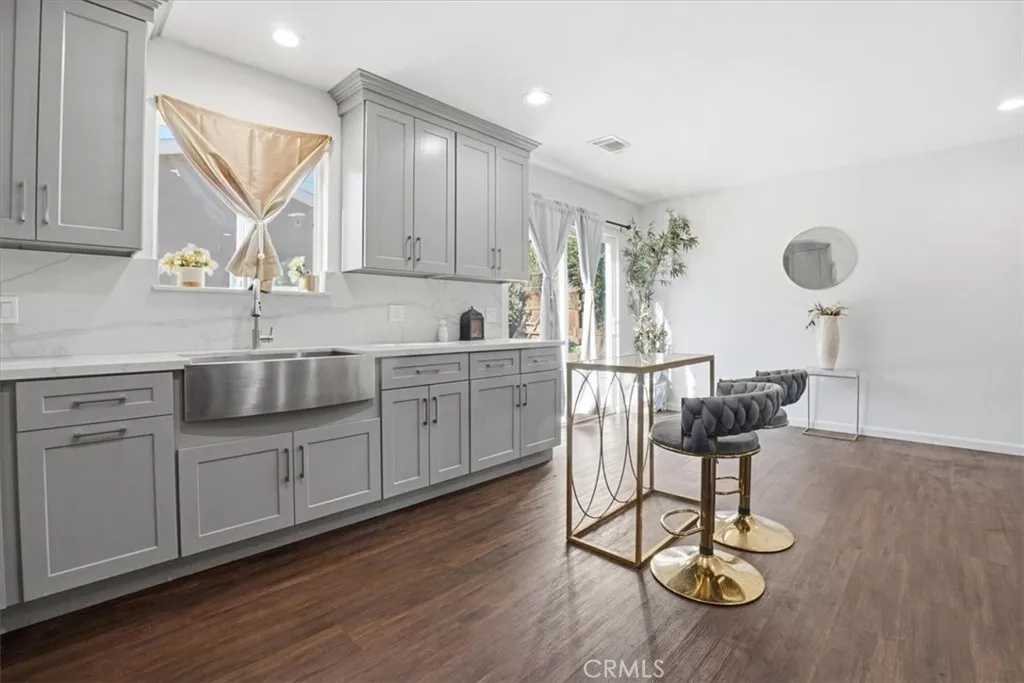 11235 Mina Avenue, Whittier, California 90605 home-pic-12