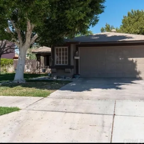 2536 W Orange Avenue, El Centro, California 92243