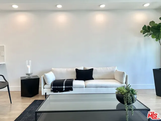 999 N Doheny Drive 904, West Hollywood, California 90069