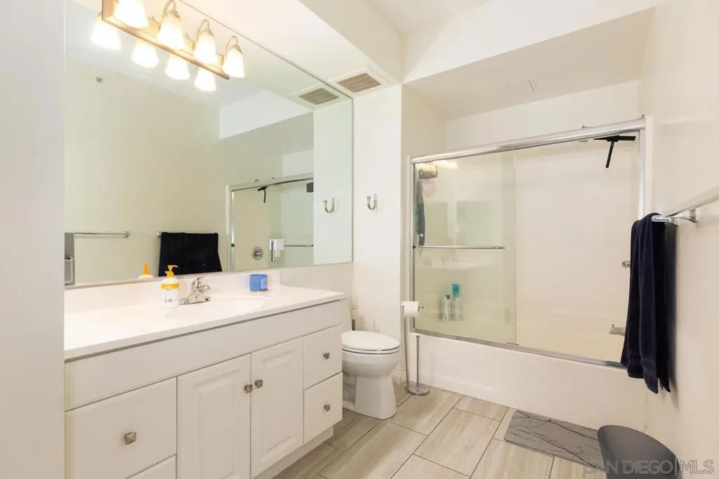 450 J Street 3151, San Diego, California 92101 home-pic-7
