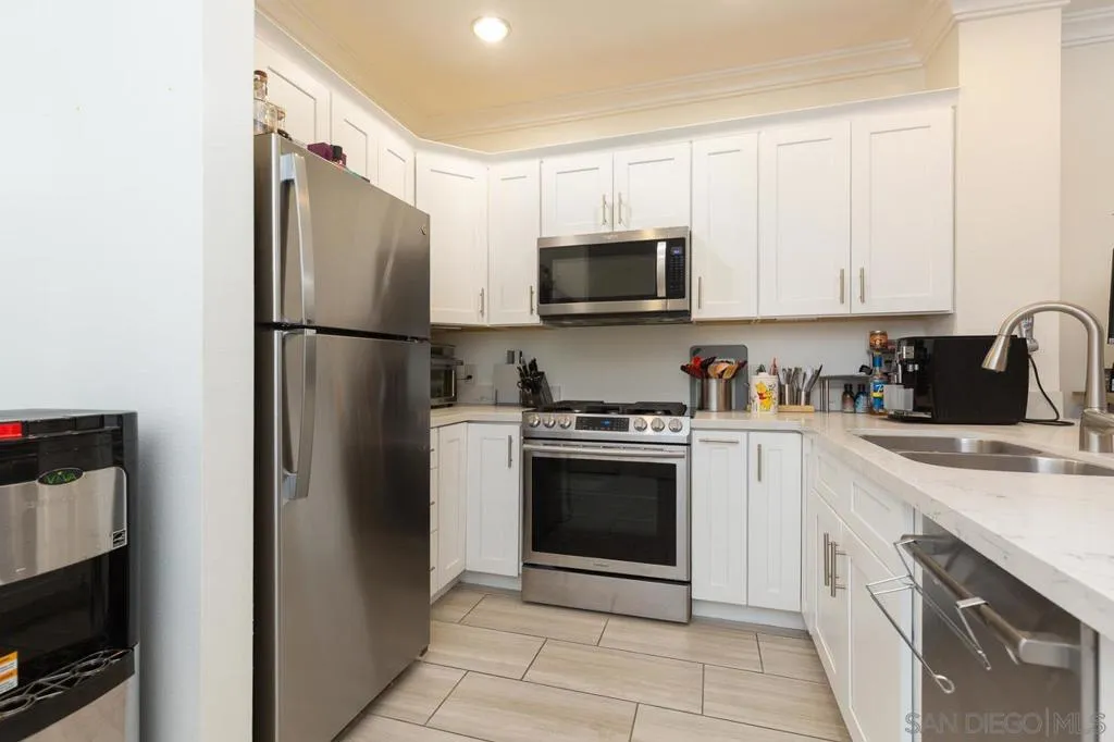 450 J Street 3151, San Diego, California 92101 home-pic-4