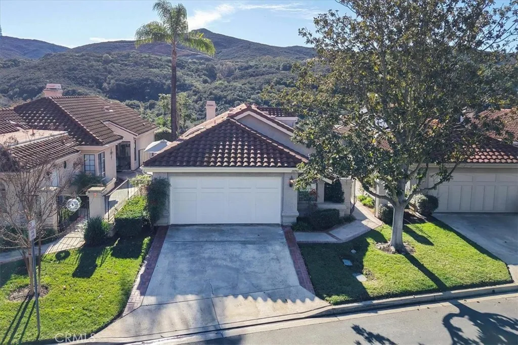 28742 Vista Valley Drive, Vista, California 92084 home-pic-51