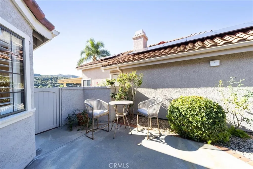 28742 Vista Valley Drive, Vista, California 92084 home-pic-7
