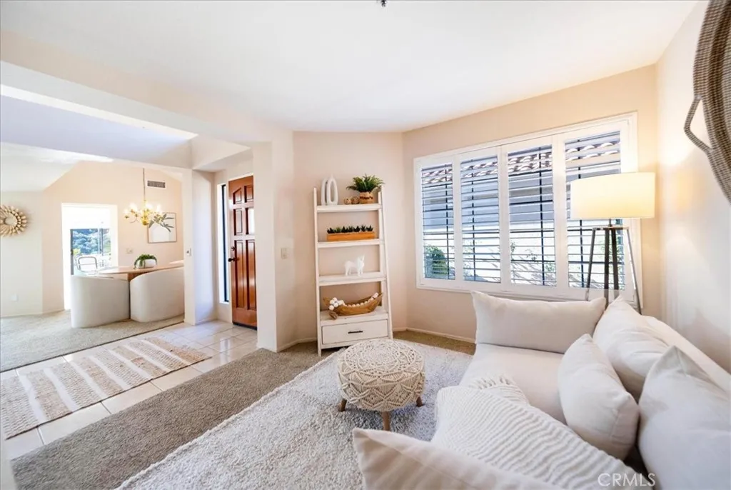 28742 Vista Valley Drive, Vista, California 92084 home-pic-26