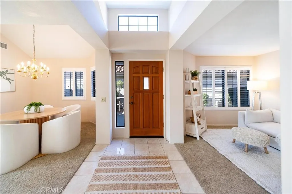 28742 Vista Valley Drive, Vista, California 92084 home-pic-10