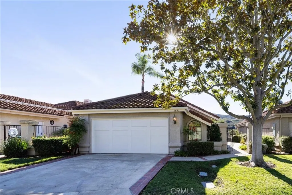 28742 Vista Valley Drive, Vista, California 92084 home-pic-2