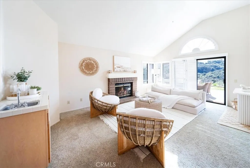 28742 Vista Valley Drive, Vista, California 92084 home-pic-11