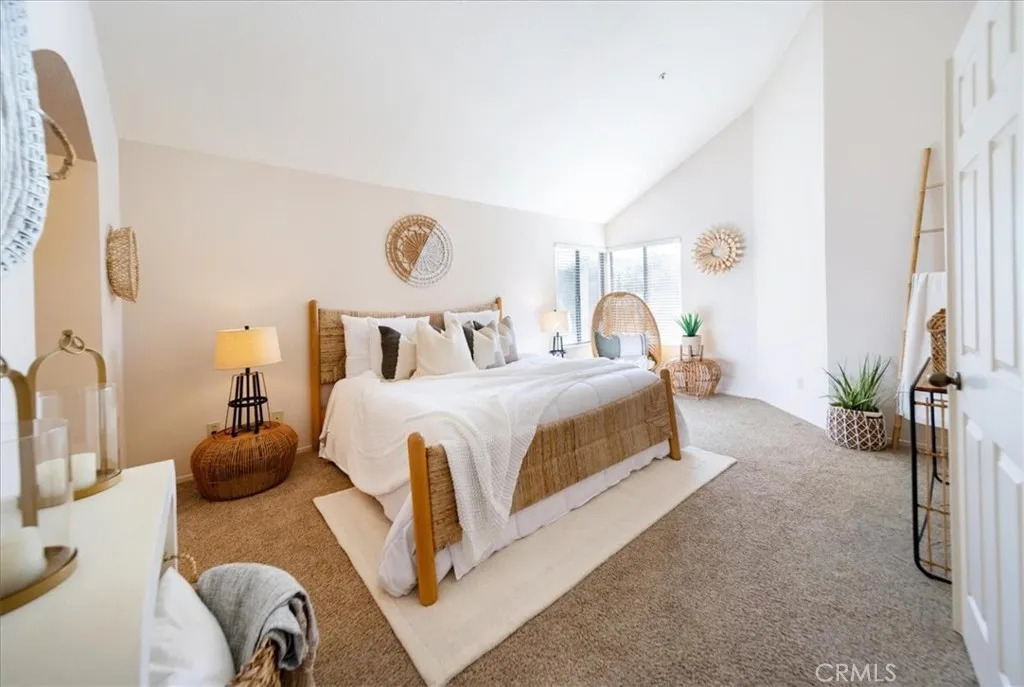 28742 Vista Valley Drive, Vista, California 92084 home-pic-32