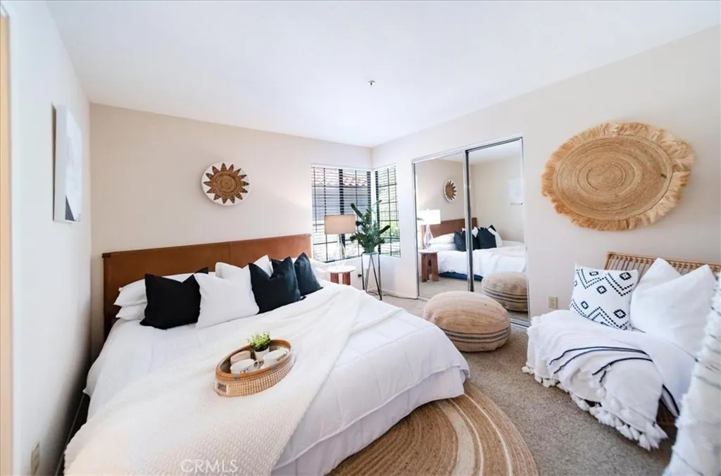 28742 Vista Valley Drive, Vista, California 92084 home-pic-30
